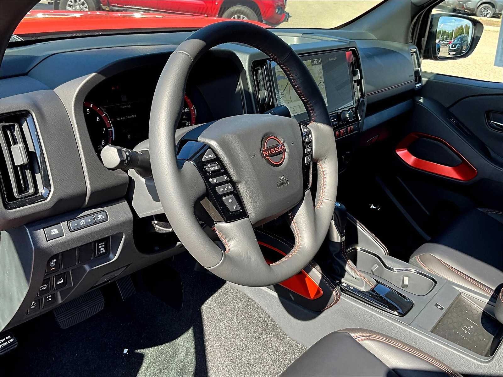 2025 Nissan Frontier PRO-4X - Photo 9