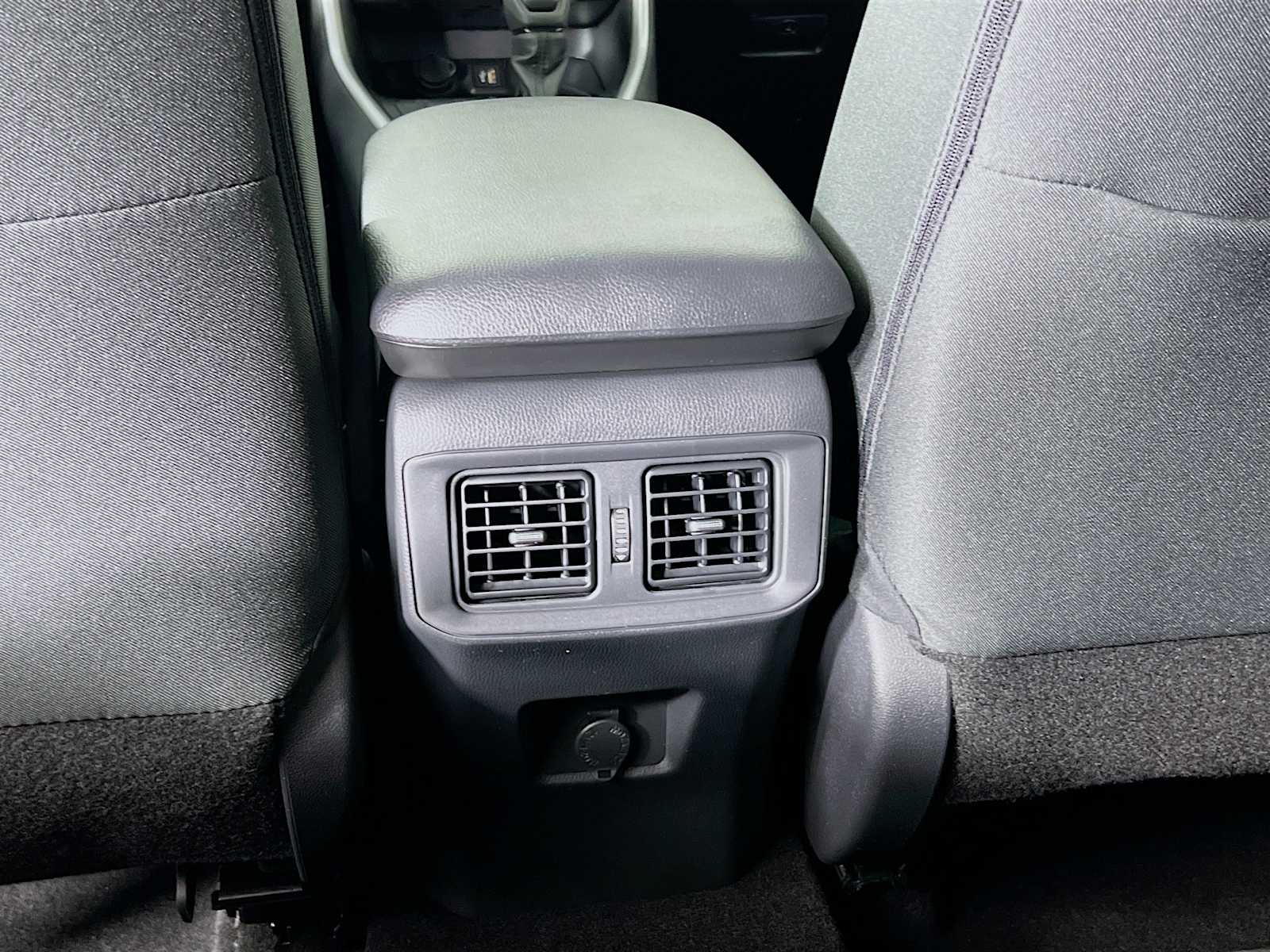 2025 Toyota RAV4 LE - Photo 14