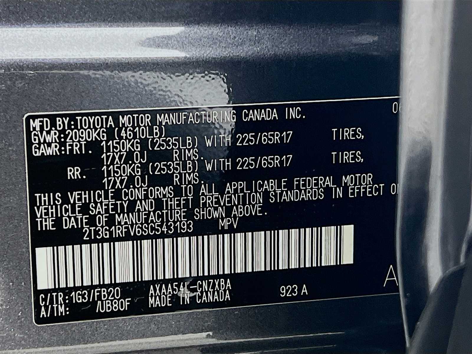 2025 Toyota RAV4 LE - Photo 20