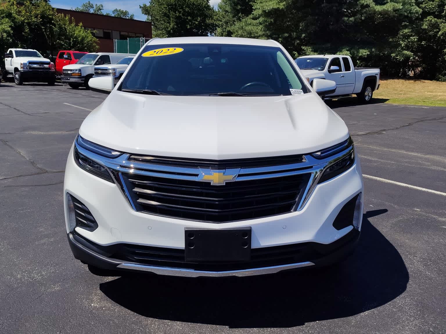 2022 Chevrolet Equinox LT - Photo 2