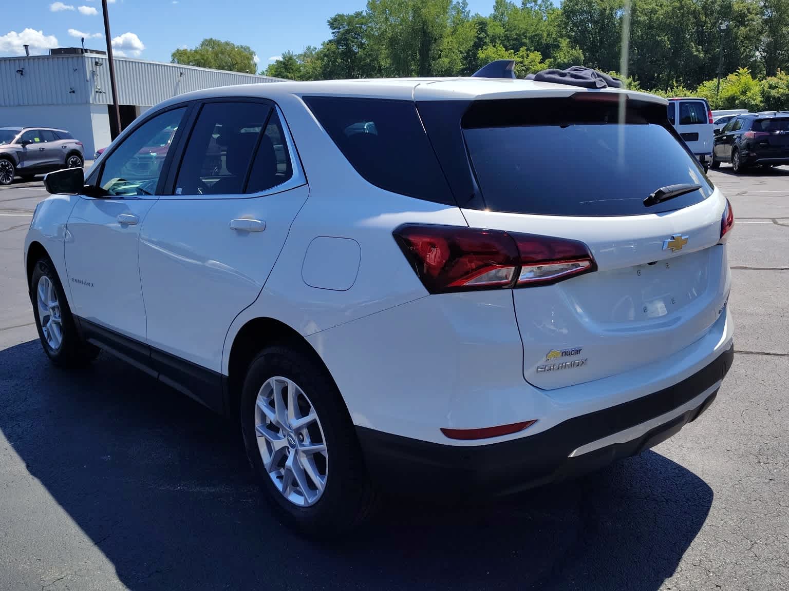 2022 Chevrolet Equinox LT - Photo 5