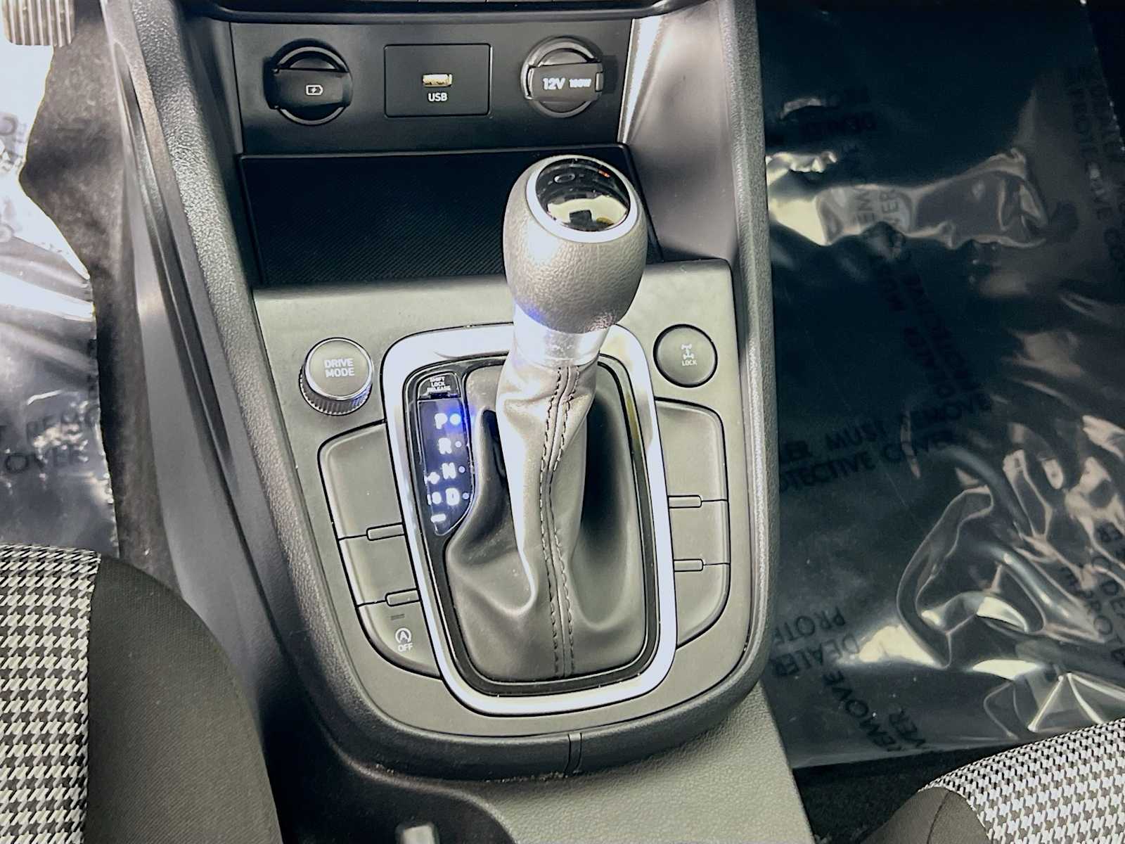 2023 Hyundai Kona SE - Photo 16