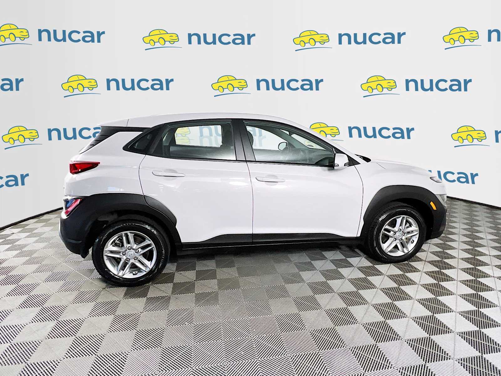 2023 Hyundai Kona SE - Photo 8