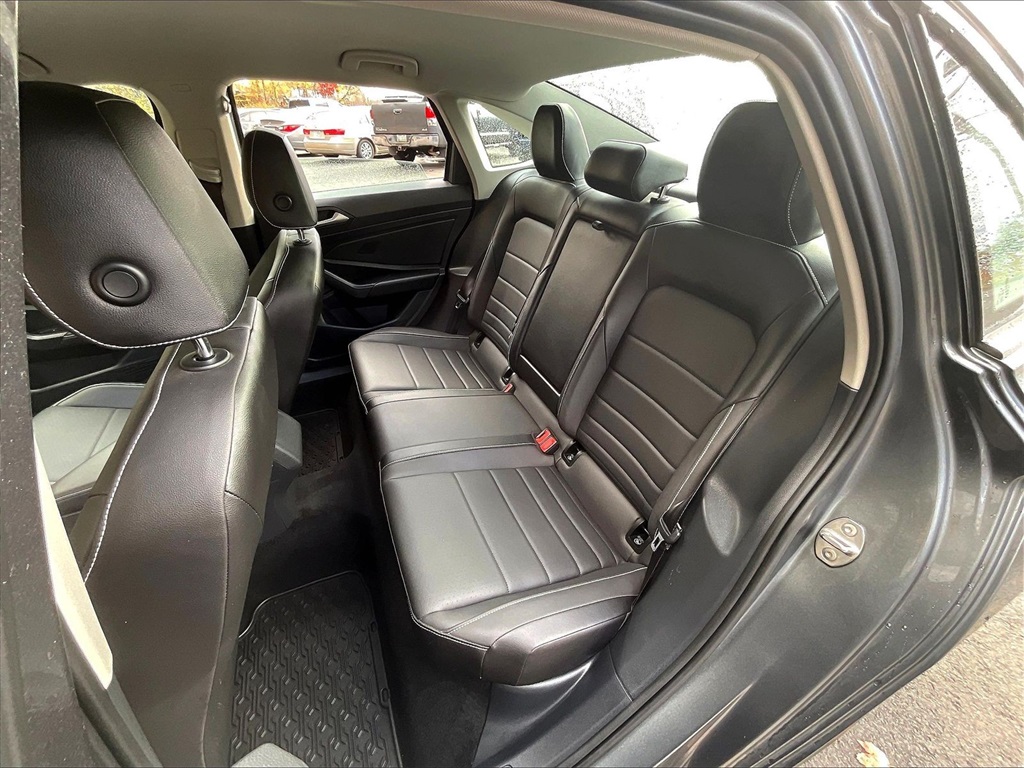2023 Volkswagen Jetta 1.5T SE - Photo 23