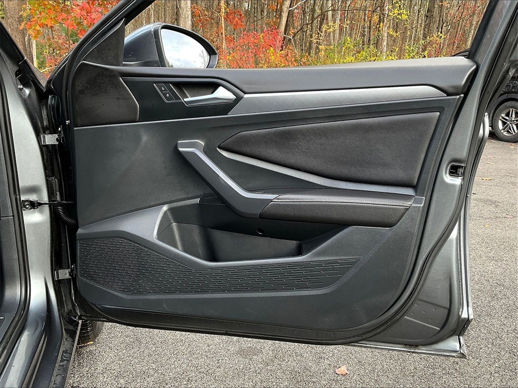 2023 Volkswagen Jetta 1.5T SE - Photo 24