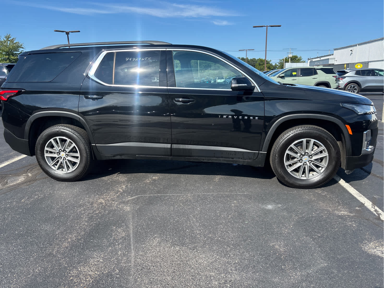 2022 Chevrolet Traverse LT Cloth - Photo 3