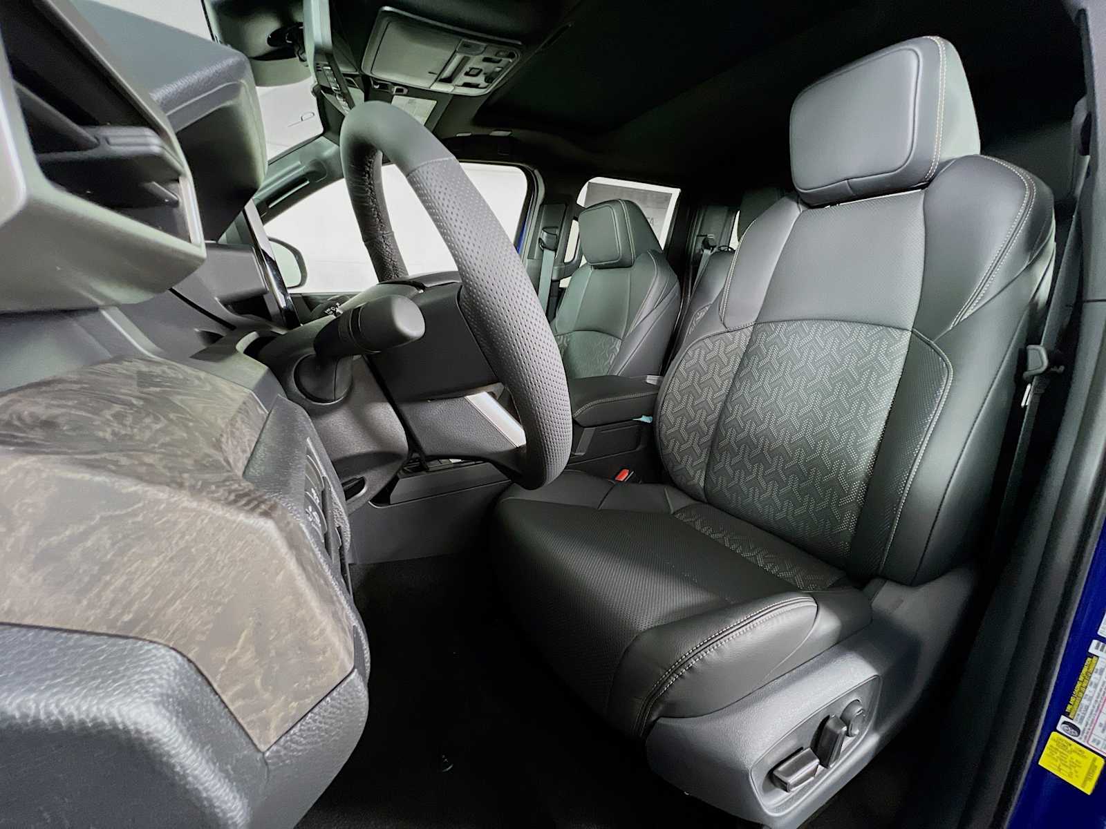 2025 Toyota Tacoma Limited - Photo 12