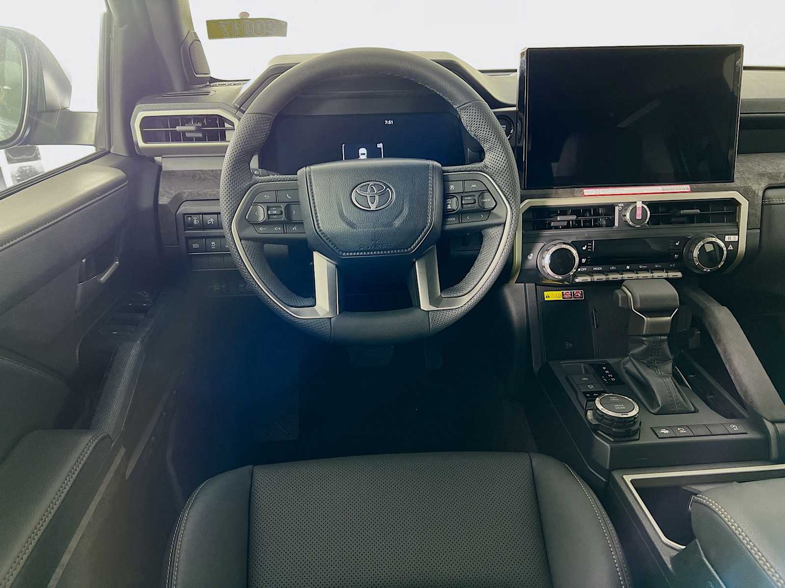 2025 Toyota Tacoma Limited - Photo 14