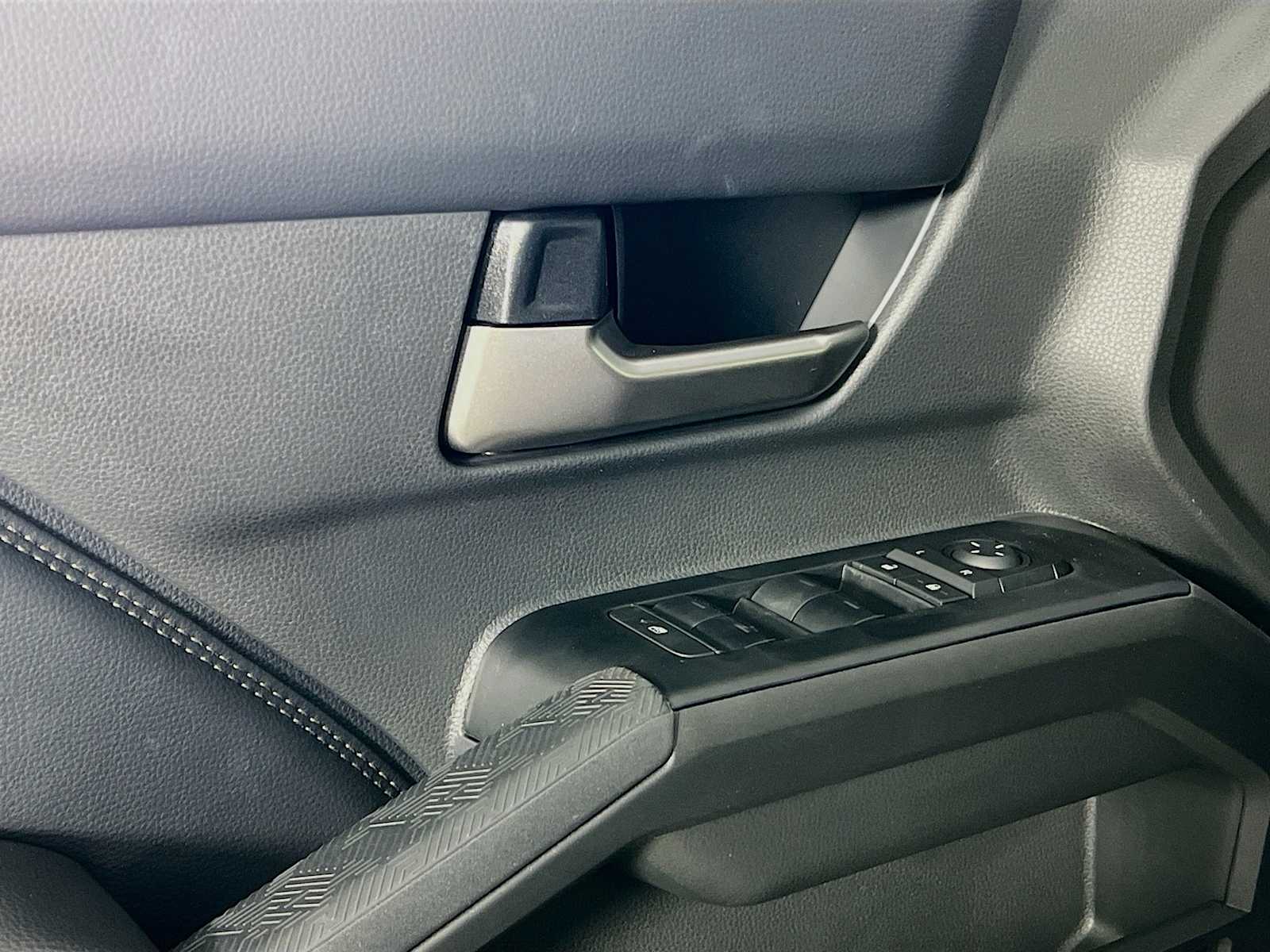 2025 Toyota Tacoma Limited - Photo 15