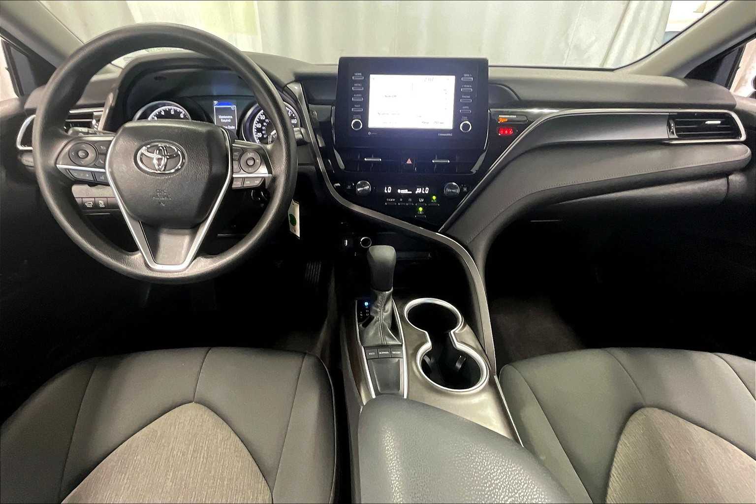 2022 Toyota Camry LE - Photo 21