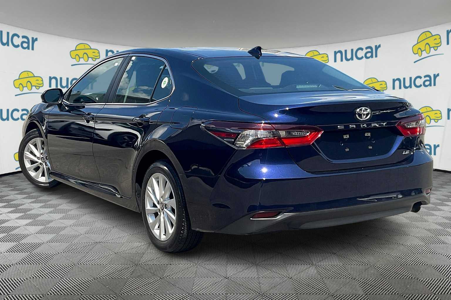 2022 Toyota Camry LE - Photo 4