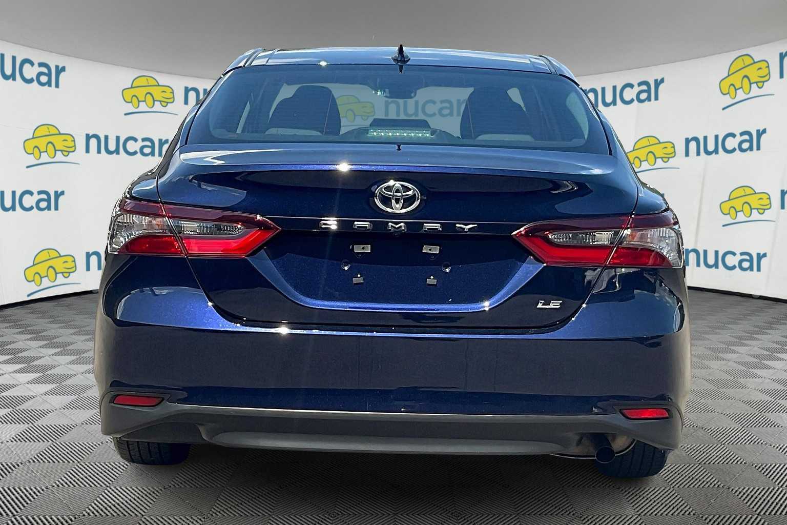 2022 Toyota Camry LE - Photo 5