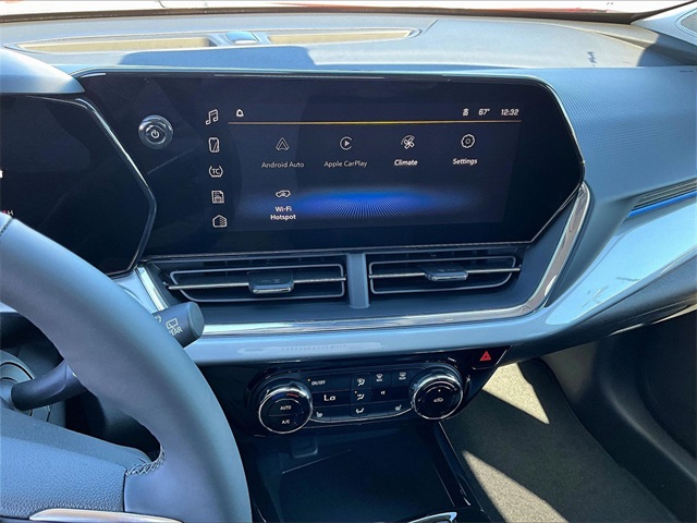 2026 Chevrolet Trax LT - Photo 11