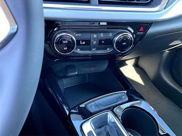 2026 Chevrolet Trax LT - Photo 15