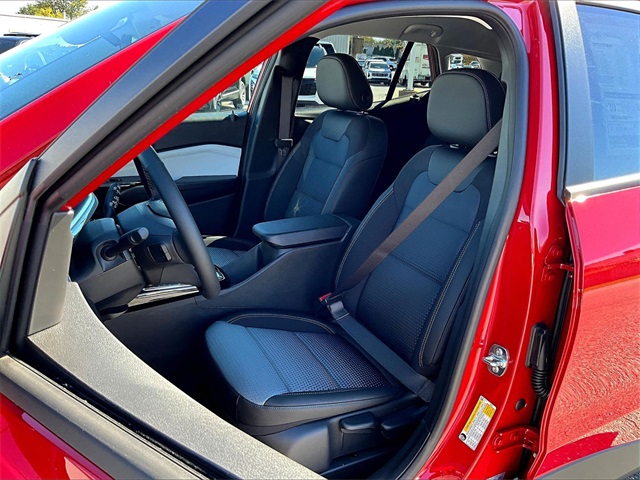 2026 Chevrolet Trax LT - Photo 9