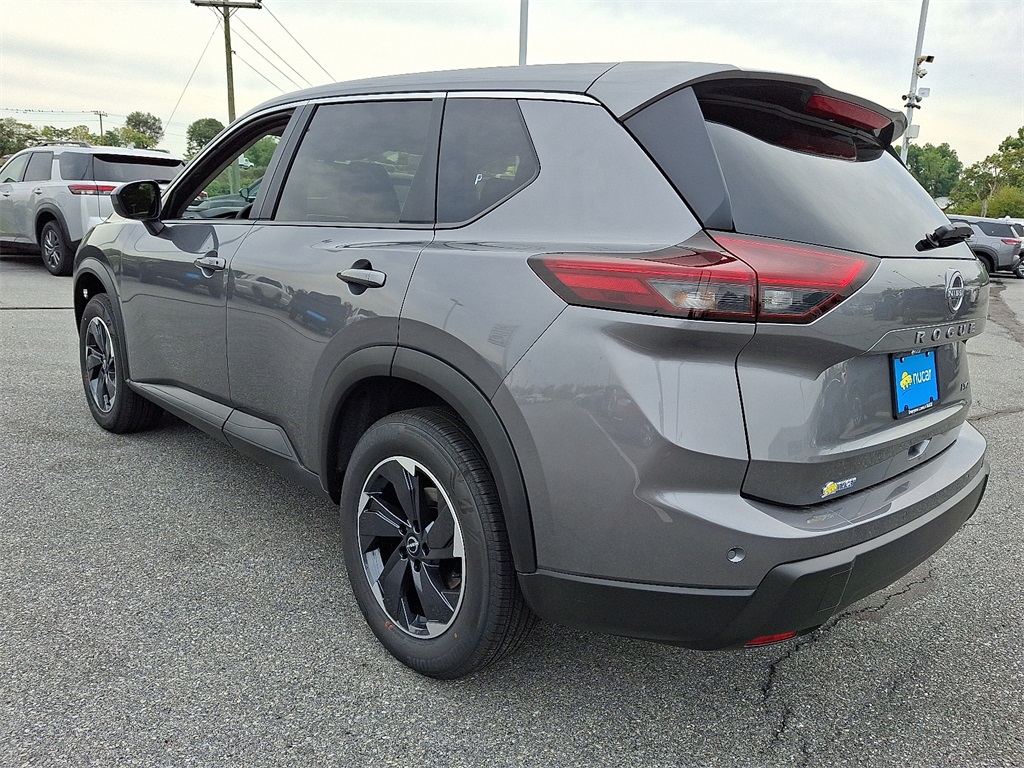 2026 Nissan Rogue SV - Photo 3