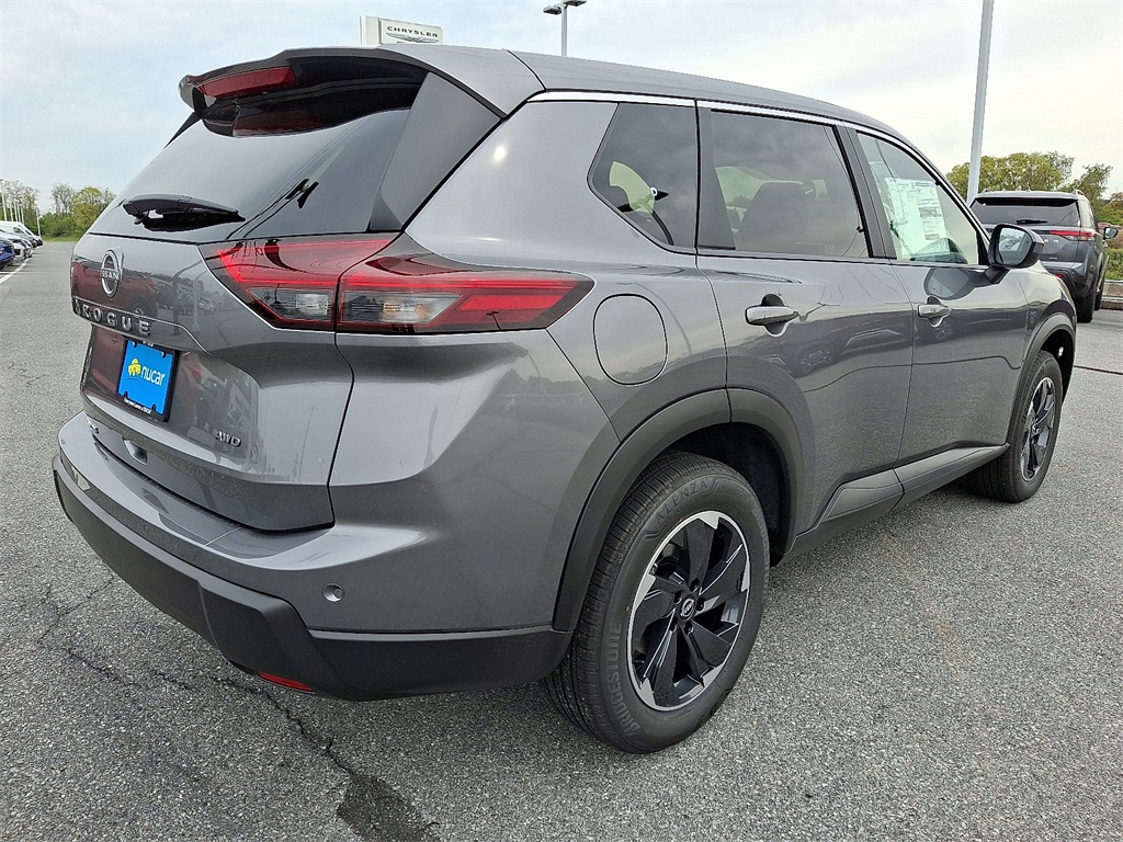 2026 Nissan Rogue SV - Photo 4