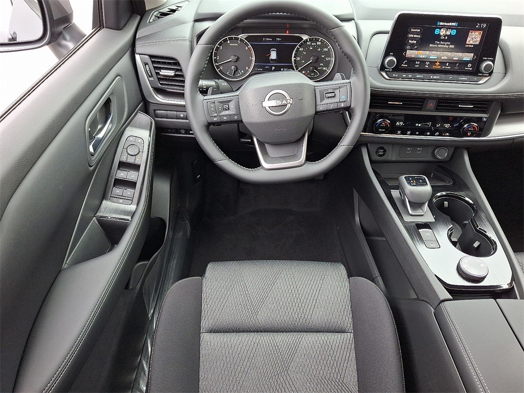 2026 Nissan Rogue SV - Photo 7