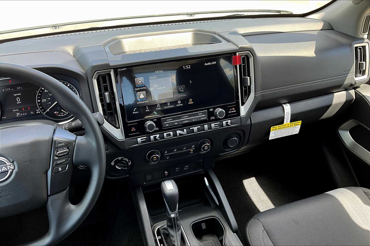 2025 Nissan Frontier SV - Photo 18