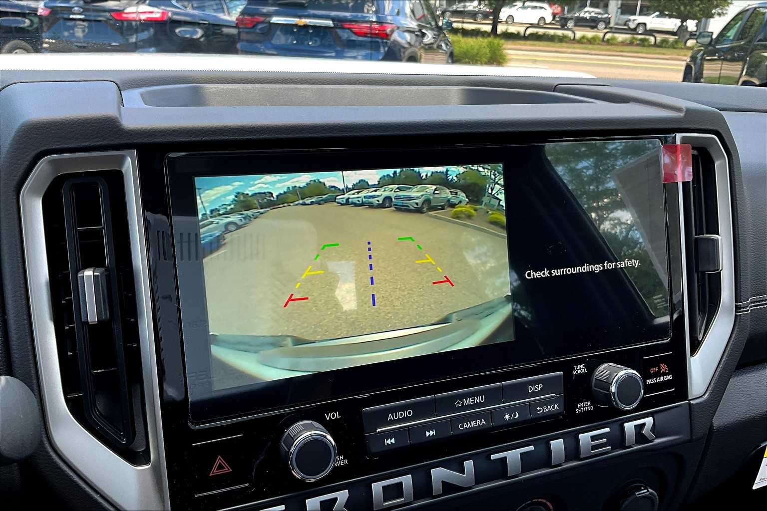 2025 Nissan Frontier SV - Photo 19