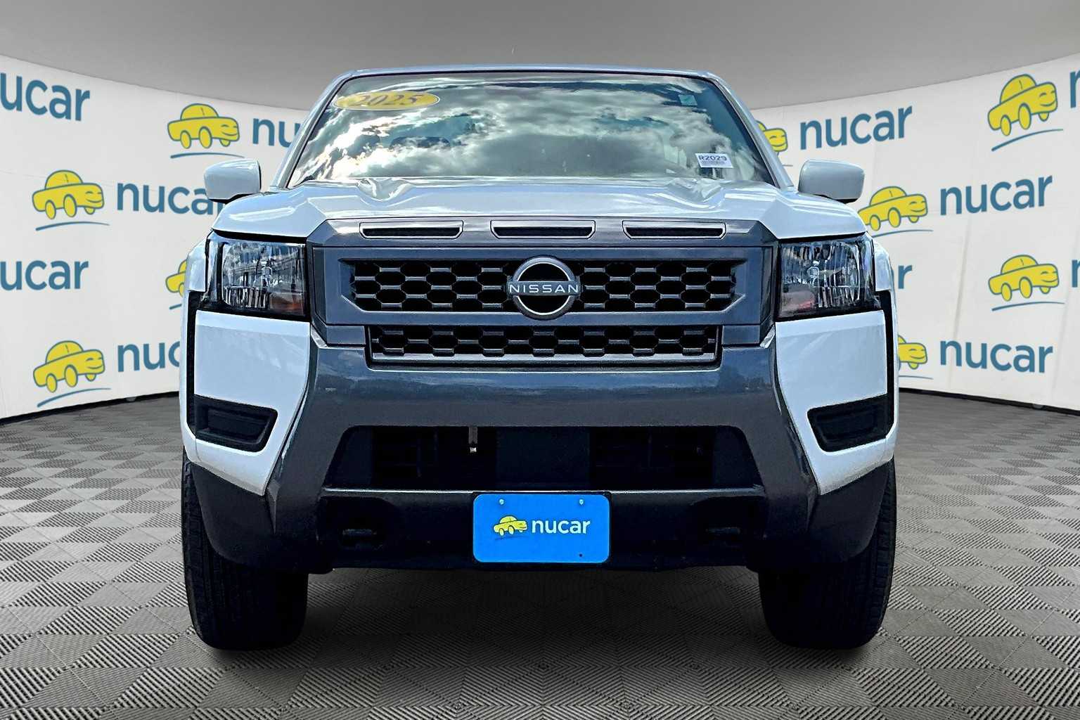 2025 Nissan Frontier SV - Photo 2