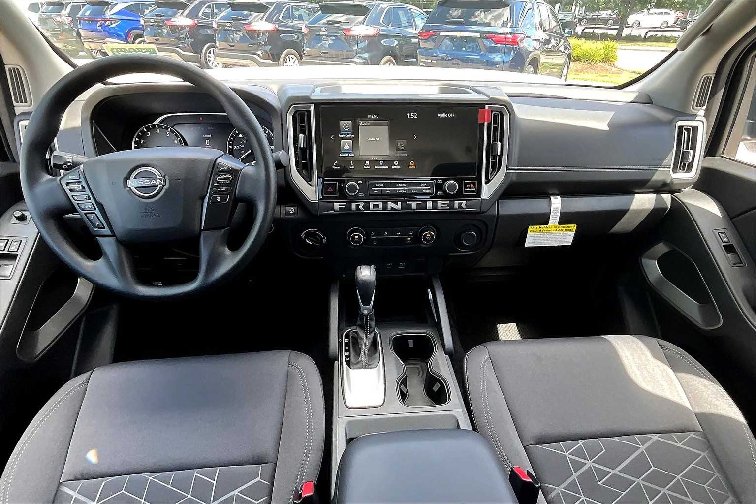 2025 Nissan Frontier SV - Photo 21