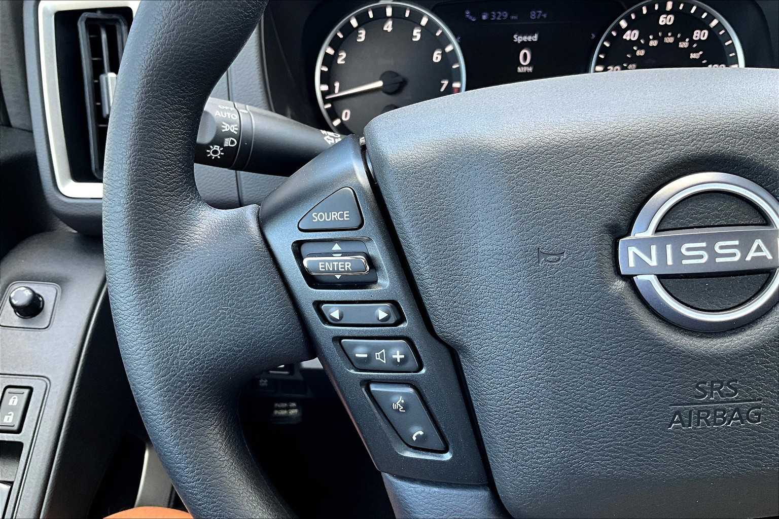 2025 Nissan Frontier SV - Photo 22