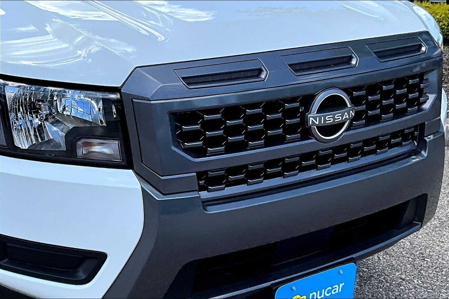 2025 Nissan Frontier SV - Photo 31