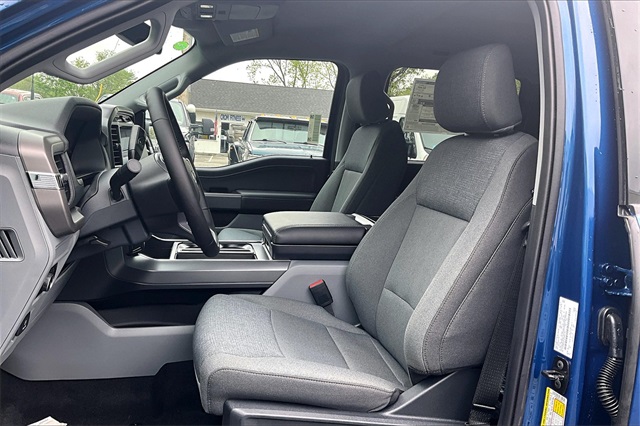 2025 Ford F-150 XLT - Photo 10