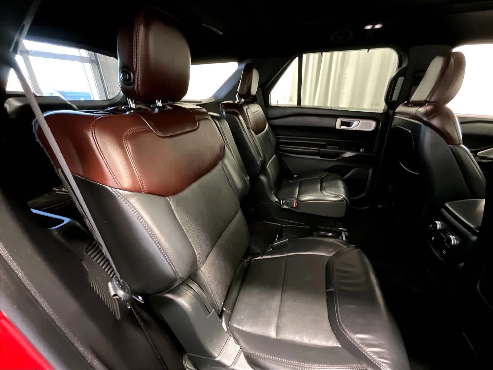 2020 Ford Explorer Platinum - Photo 16