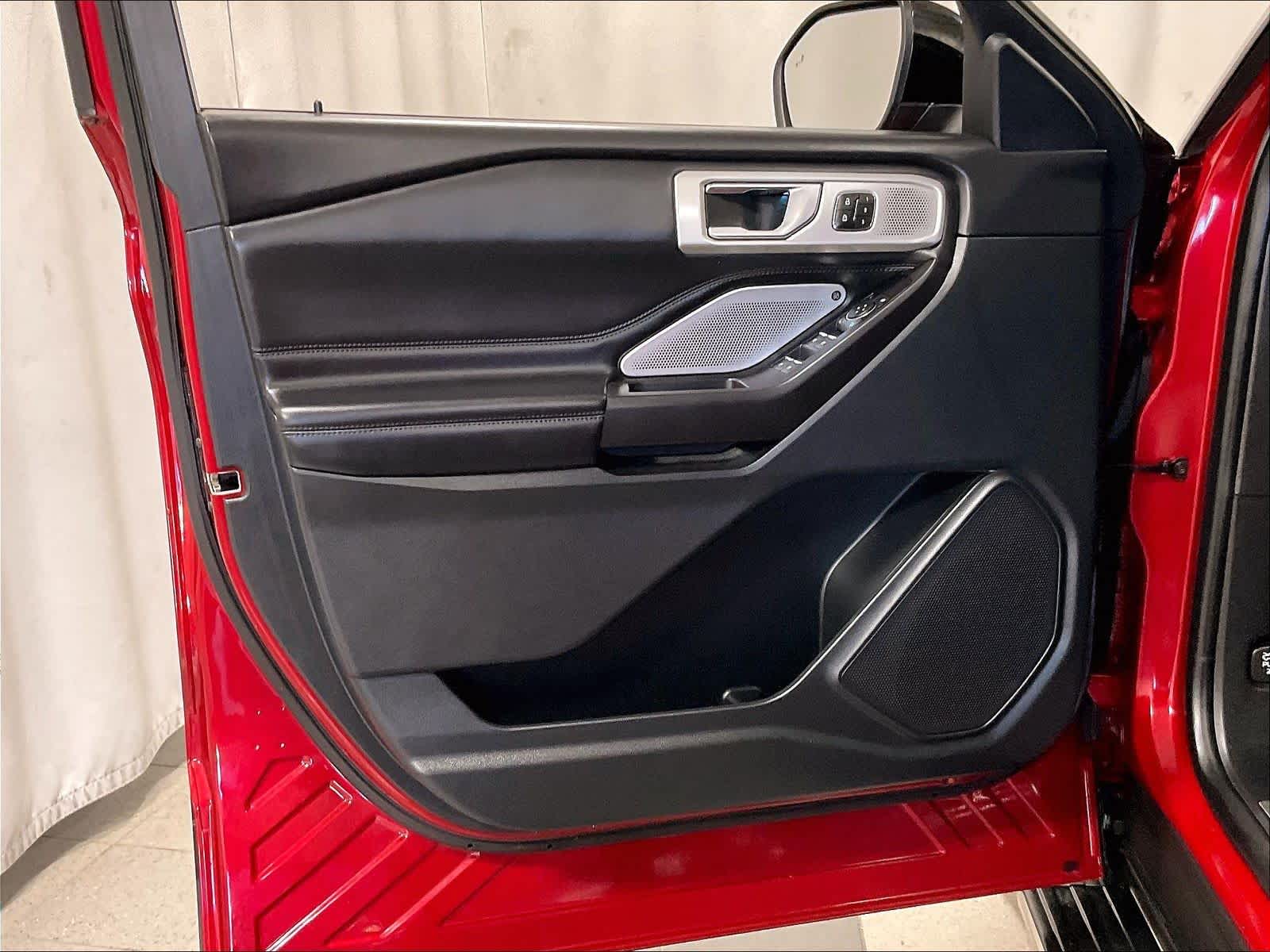 2020 Ford Explorer Platinum - Photo 9