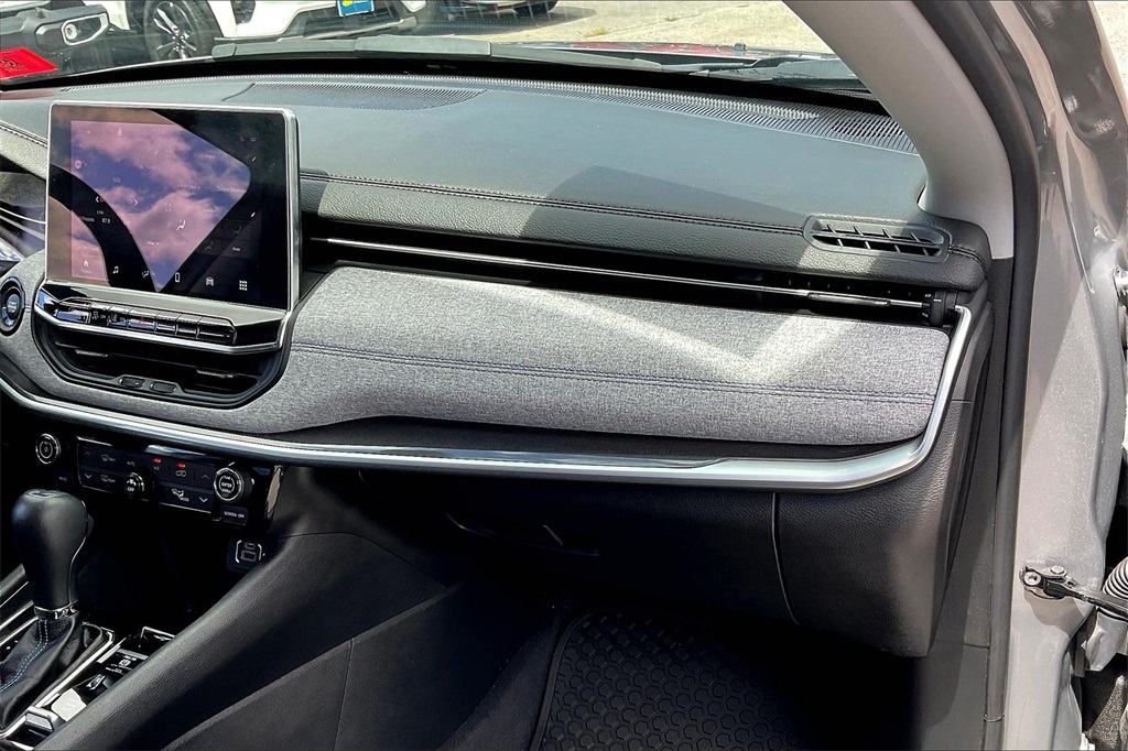 2022 Jeep Compass Latitude - Photo 12