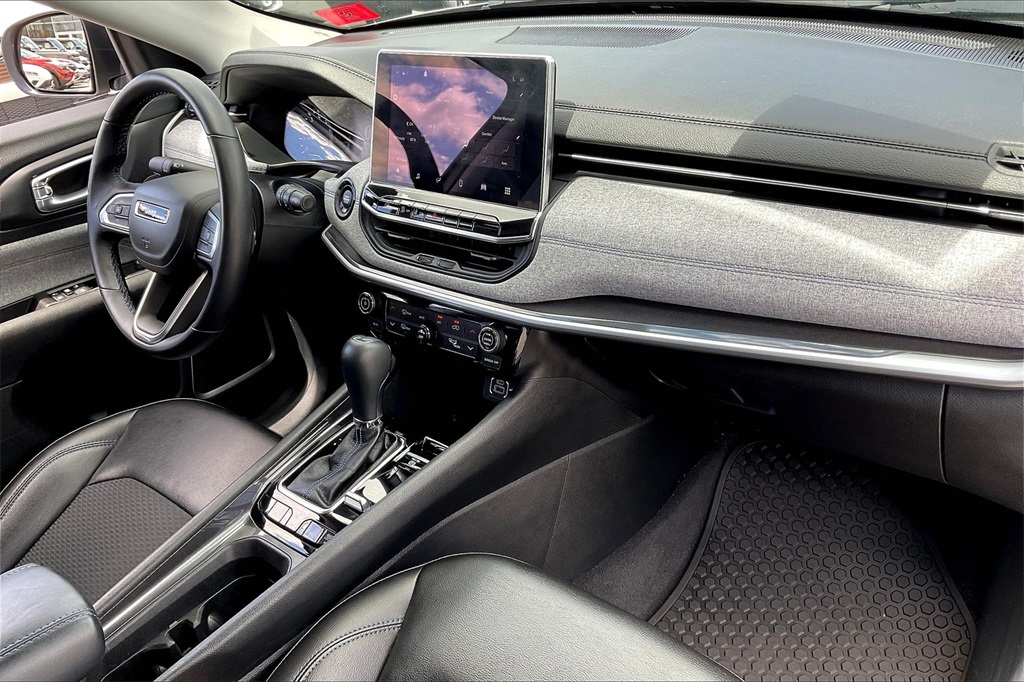 2022 Jeep Compass Latitude - Photo 13