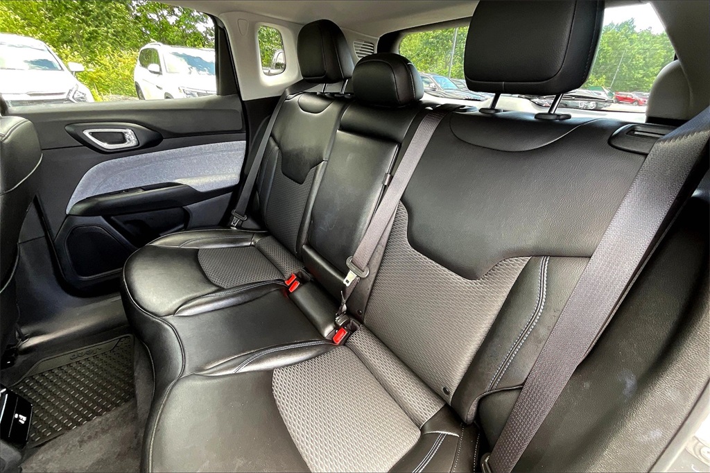 2022 Jeep Compass Latitude - Photo 14