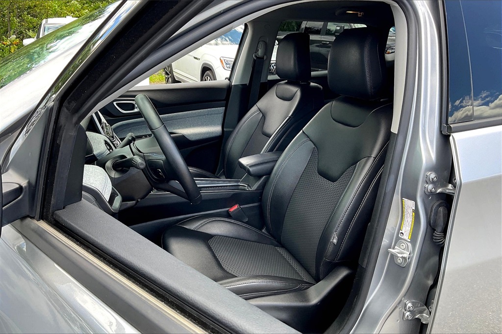 2022 Jeep Compass Latitude - Photo 9