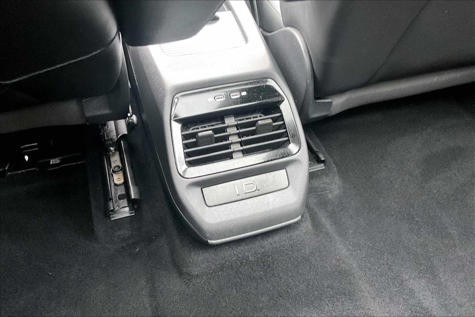 2021 Volkswagen ID.4 Pro S - Photo 28