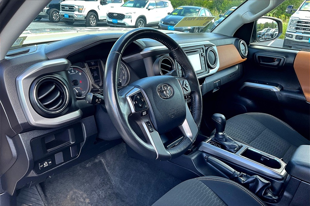 2017 Toyota Tacoma SR5 - Photo 8