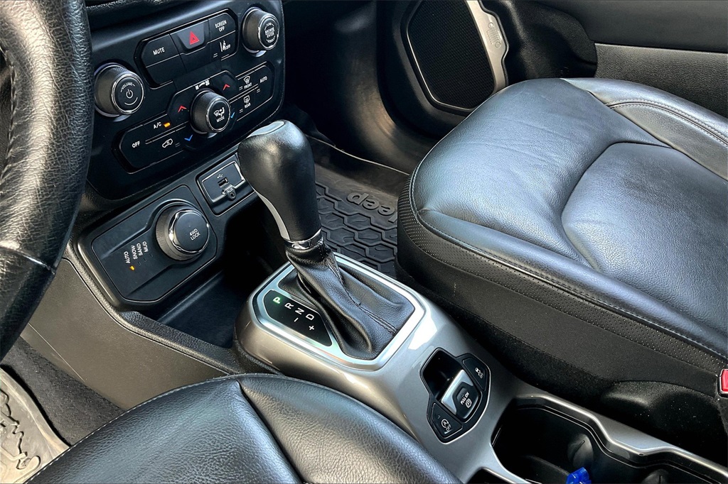 2021 Jeep Renegade Limited - Photo 19