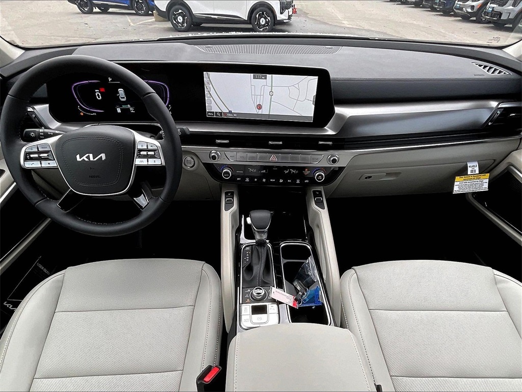 2025 Kia Telluride S - Photo 12