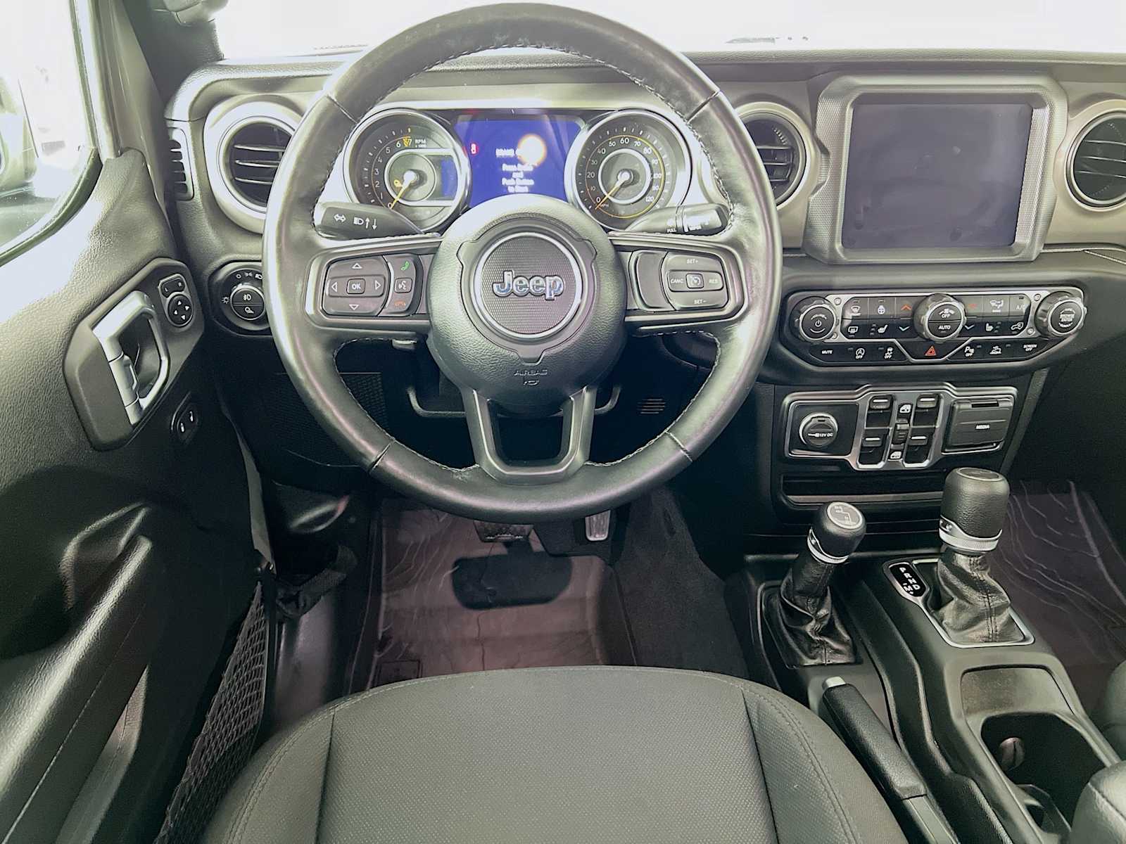 2021 Jeep Gladiator Willys - Photo 23