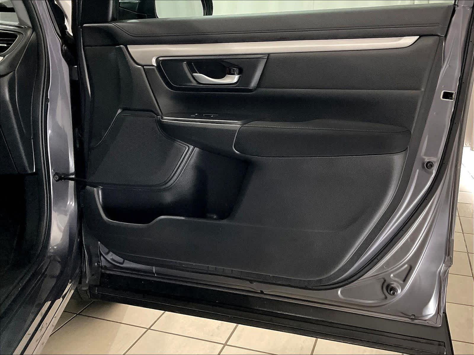 2018 Honda CR-V LX - Photo 12