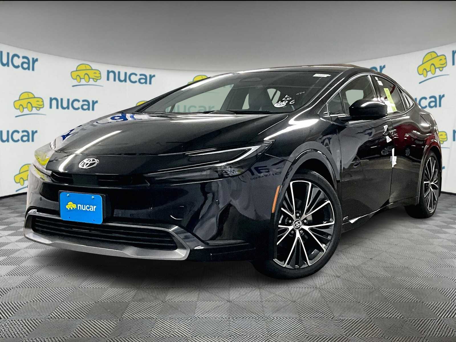2026 Toyota Prius XLE - Photo 4