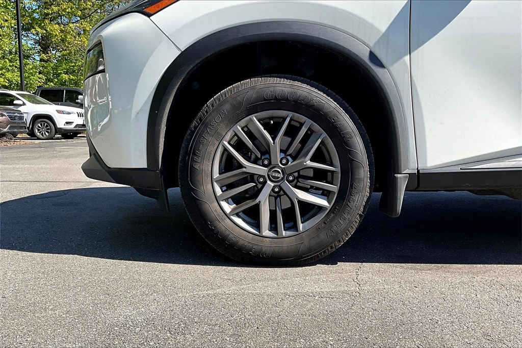 2023 Nissan Rogue S - Photo 4