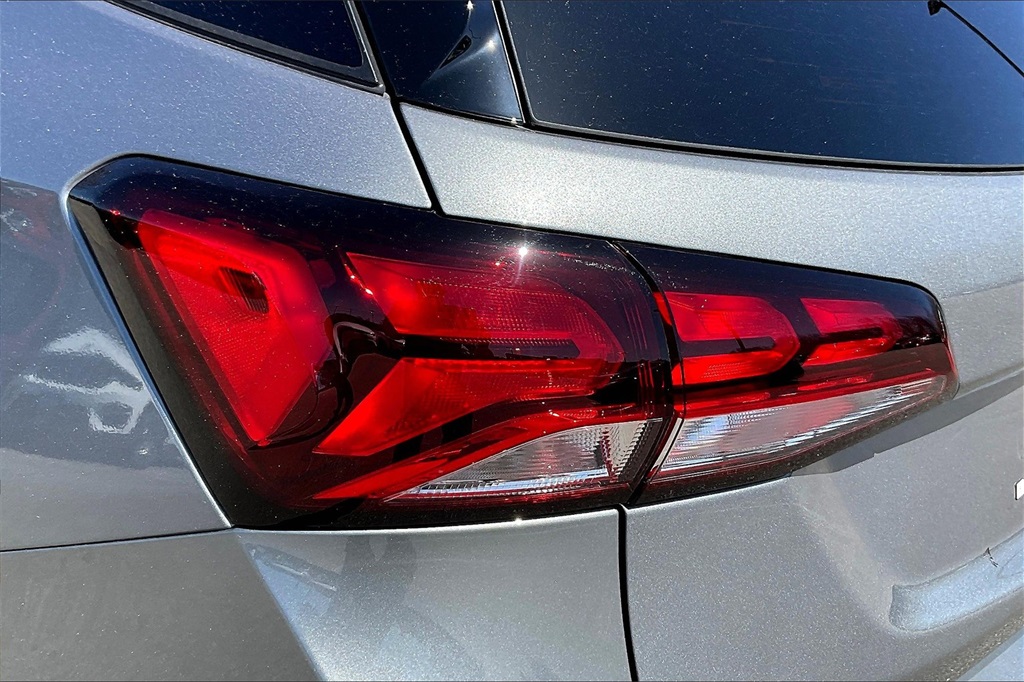 2023 Chevrolet Equinox LT - Photo 30