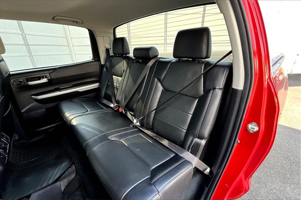 2020 Toyota Tundra SR5 5.7 - Photo 15