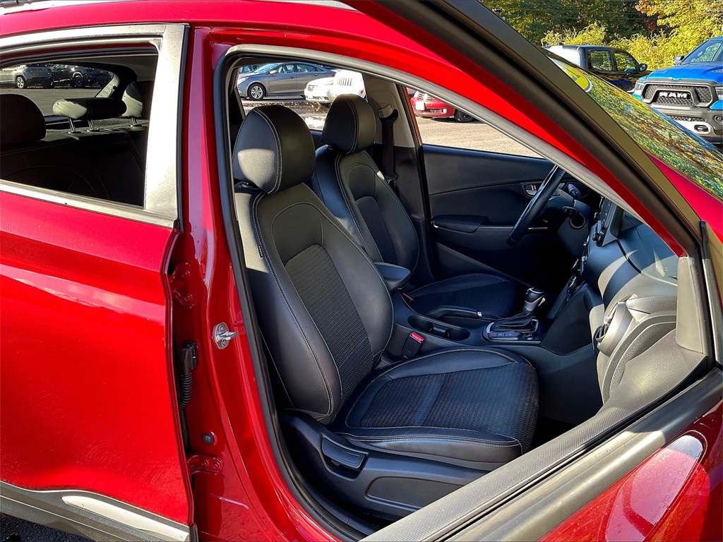 2021 Hyundai Kona Limited - Photo 11