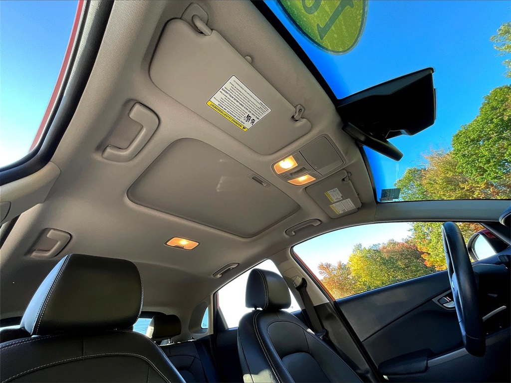 2021 Hyundai Kona Limited - Photo 7