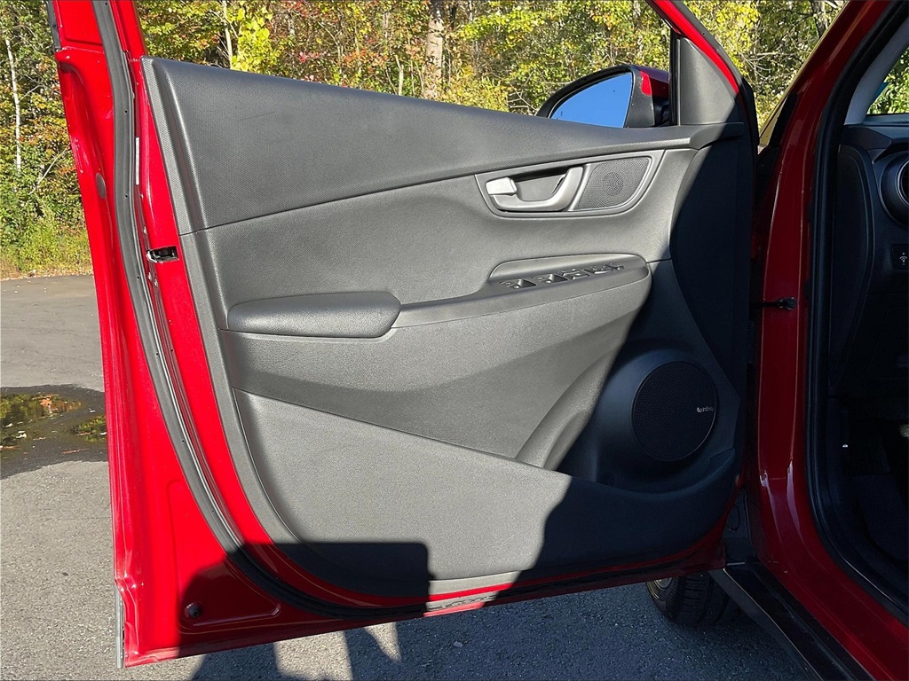2021 Hyundai Kona Limited - Photo 9