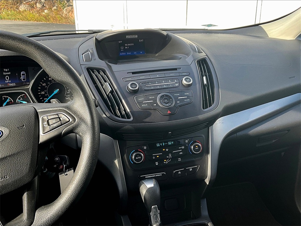 2017 Ford Escape SE - Photo 18