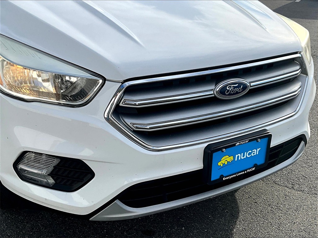 2017 Ford Escape SE - Photo 28